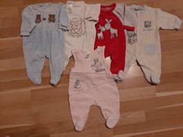 Set Gr.56 22Teile plus viele Socken Newborm bis ca.18mt.