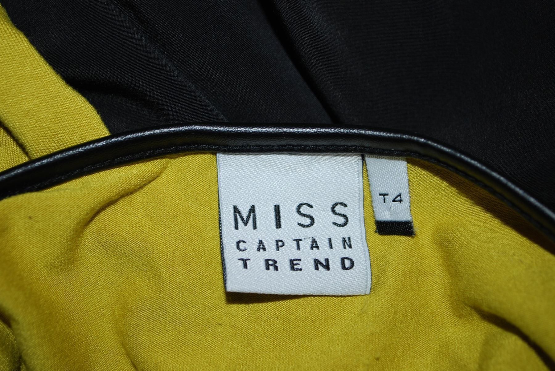 Maglioni & Felpe: MISS CAPTAIN Pullover taille / Grosse 40 (4) – Usato da Cossonay-ville venduto da Super-Price-Quality 7