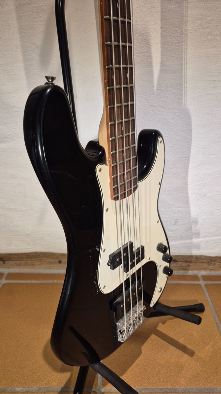 Cort Strumenti musicali: E-Bass Cort – Usato da Winterthur venduto da NorrSydGuitars 9