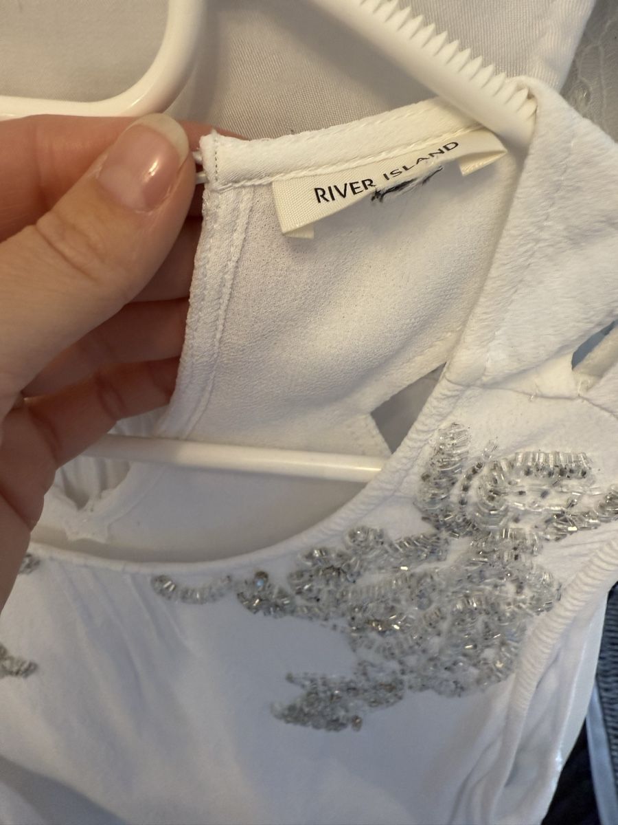 Blusen: Damen Bluse Marke River Island, Neuwertig – Neu (gemäss Beschreibung) aus Einsiedeln von zue_82pm 2