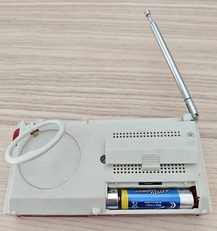 Radios: SONY ICF-15 TRANSISTOR RADIO  – Gebraucht aus Rorbas von Fa18 2