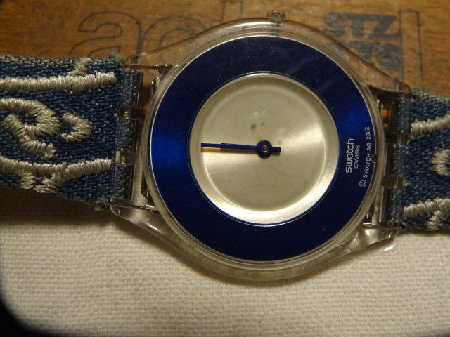 Swatch Montres: S-WATCH  SCHÖNE UNISEX UHR,QUARTZ NICHT.LÄÜFT – D'occasion à zürich par ahmad01 7