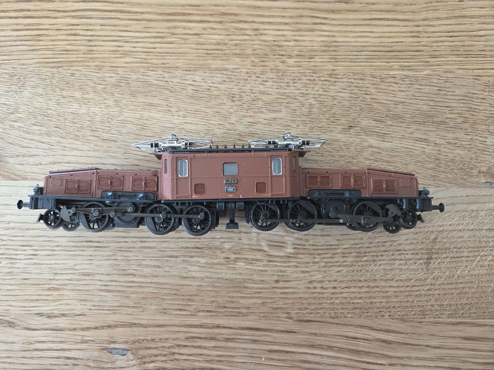 Roco Modellini di ferrovie: Roco Krokodil SBB Ce 6/8 braun – Usato da Berikon venduto da TopLok1 2