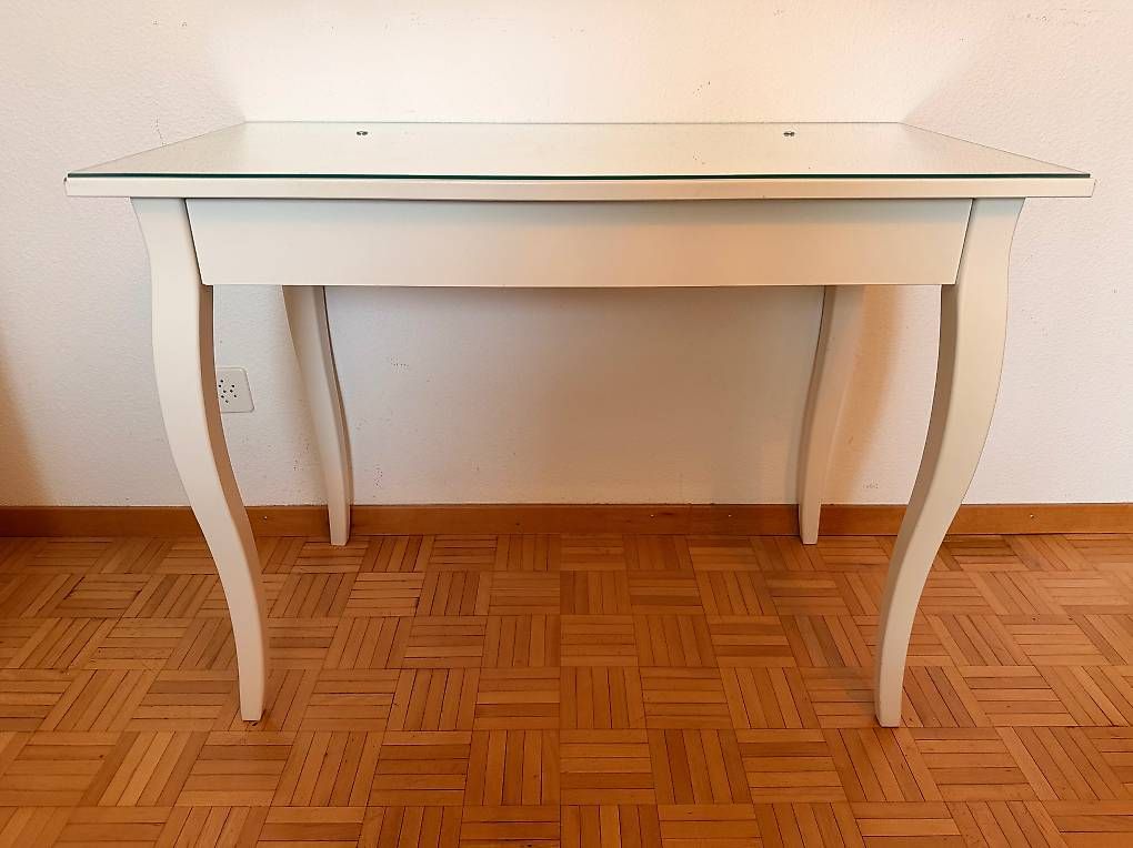 Tables: Ikea HEMNES Tisch – D'occasion à Zürich par S.Circhetta