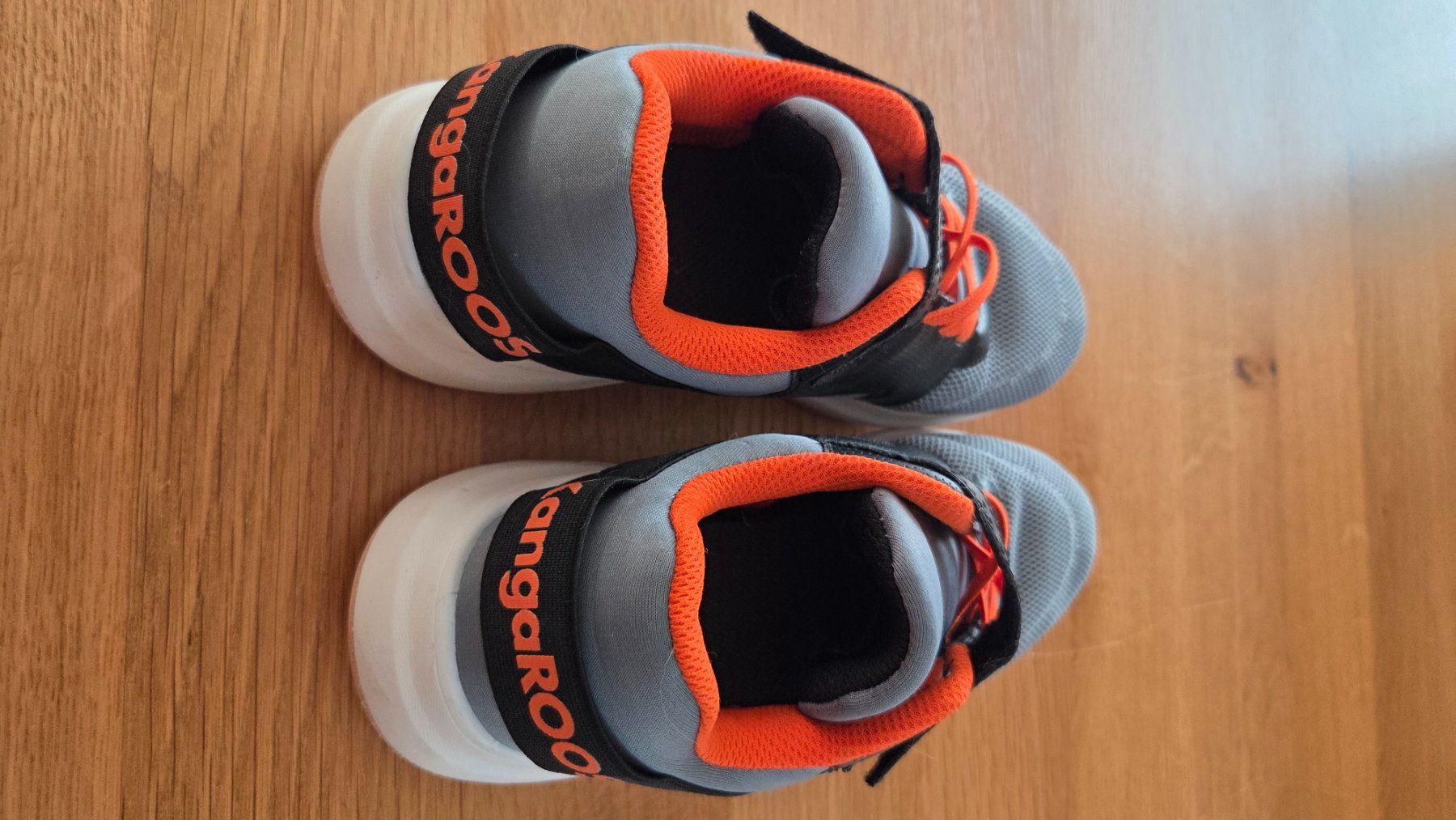 Scarpe per ragazzi: KangaROOS Hallenschuhe Gr34 – Usato da Roggliswil venduto da Crosser17 2
