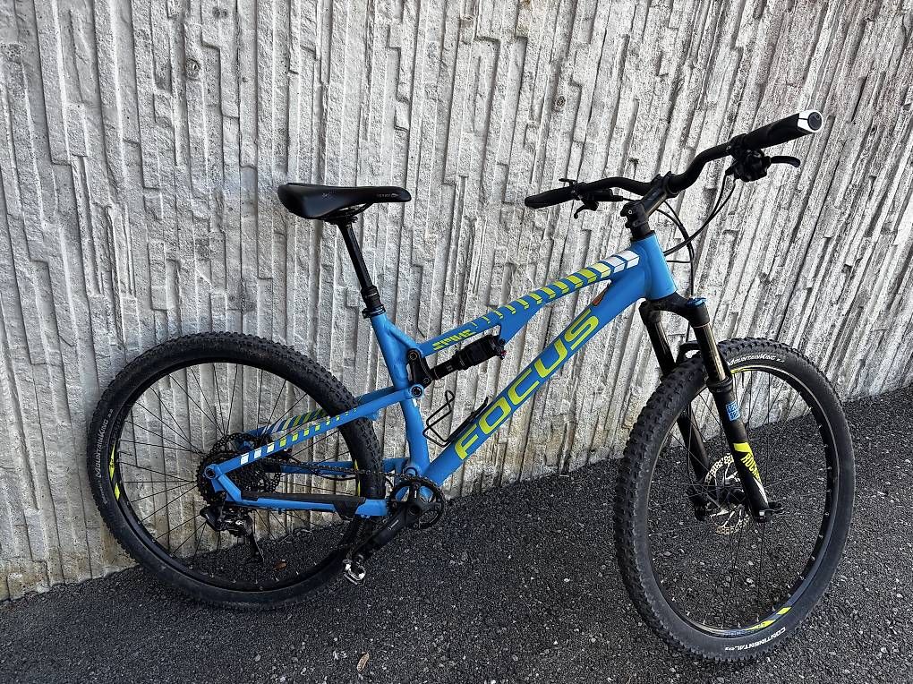 Vélos: VTT focus tout suspendu  – D'occasion à Châtel-St-Denis par isajp21