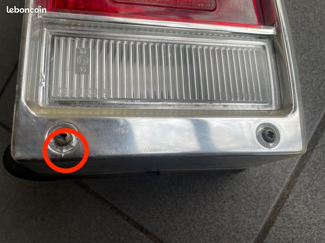 Citroën Tutti pezzi di ricambio auto: Citroën GS Heckleuchte rechts – Usato da Gletterens venduto da XBHS7412 1