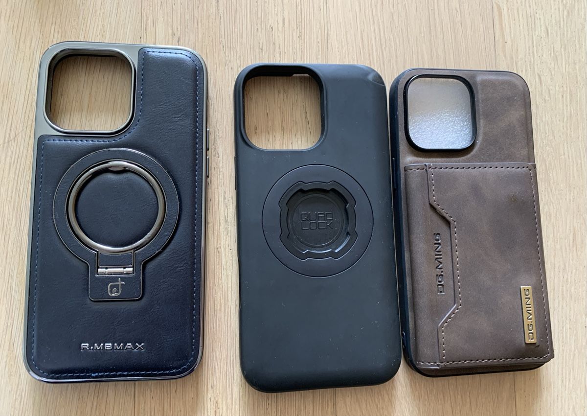 Apple Telefoni cellulari / Smartphones: iPhone 13 Pro Max Cases Bundle - 3 Styles - Great condition! – Usato da Kilchberg ZH venduto da RebeccaPhil 1