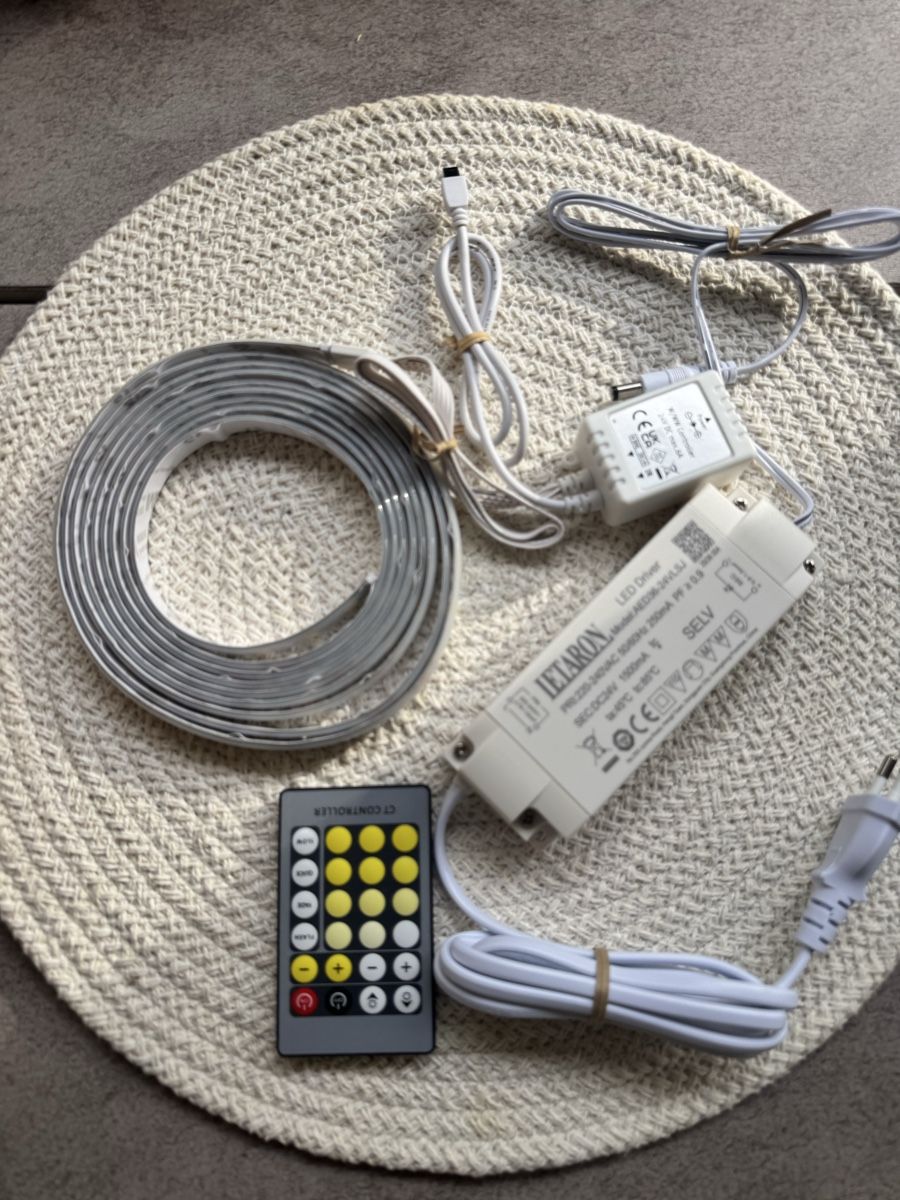Lichterketten & Leisten: LED Streifen 3m, extra hell ✨✨✨NEU – Neu und originalverpackt aus zürich von Bailey17 3