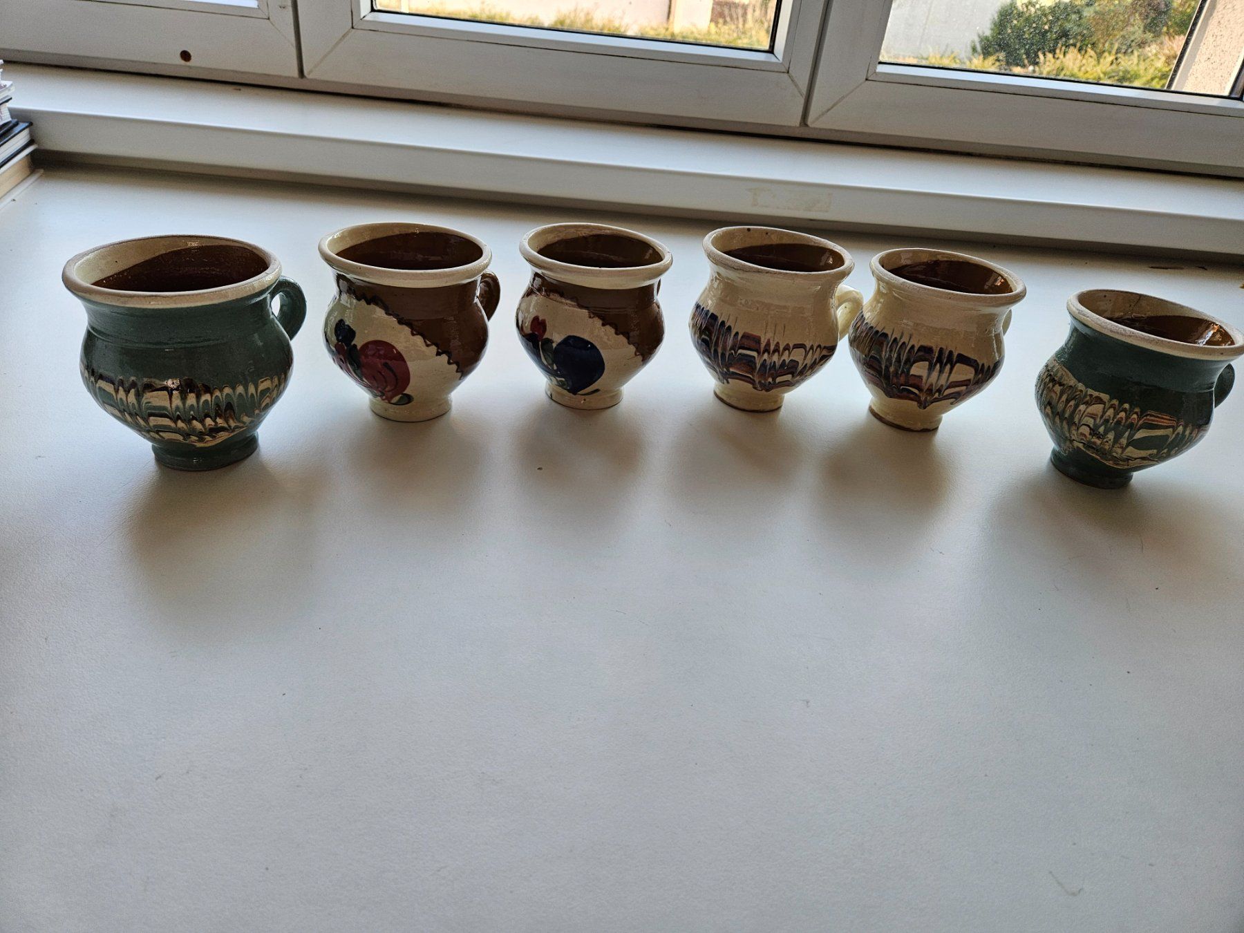 Tasses: 6 Tassen mit verschiedenem Muster – D'occasion à Schaffhausen par sabrina915