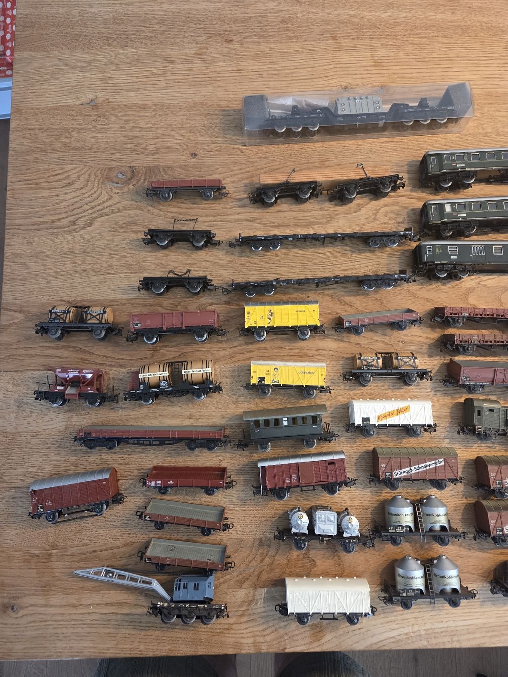 Märklin Modellini di ferrovie: Grosse Modellbahn Wagensammlung Märklin – Usato da Berikon venduto da TopLok1 1