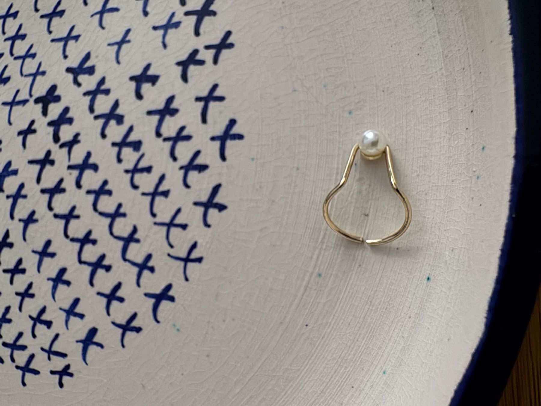 Bagues: Adjustable pinky ring with pearl bead – Neuf (Voir description) à Zürich par kri_zhv2 1