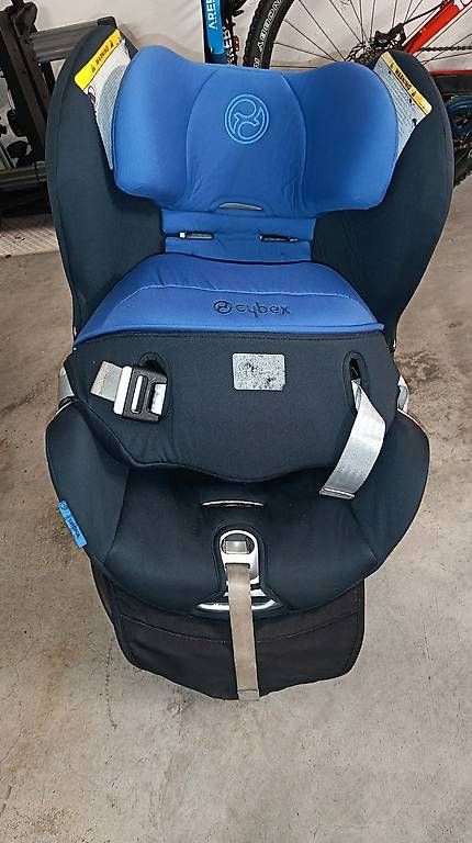 Sièges auto: Cybex Sirona S mit ISOfix Basis  – D'occasion à Bonstetten par thethreecats 1