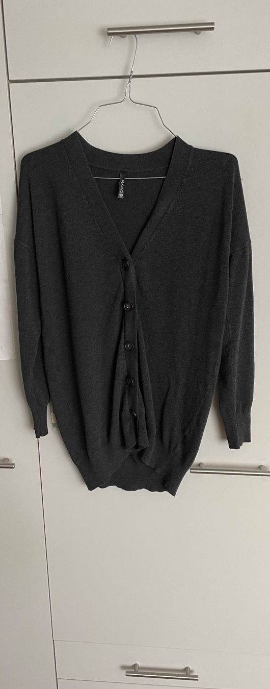 Maglioni & Felpe: Cardigan – Usato da Zürich venduto da Sonnenschein_