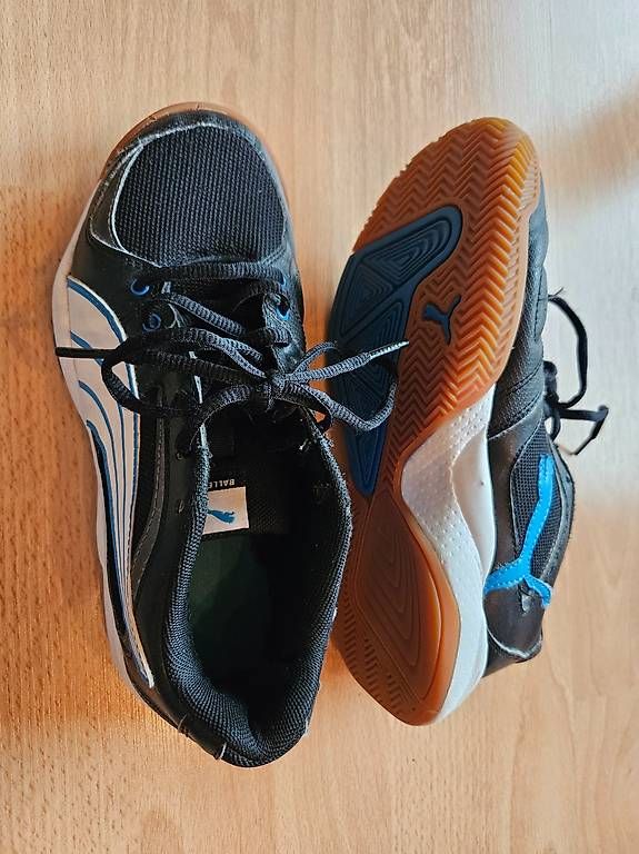 Scarpe per ragazzi: Hallenschuhe PUMA Gr.37 (eher 36) – Usato da Dietikon venduto da Haryhasle2005 1