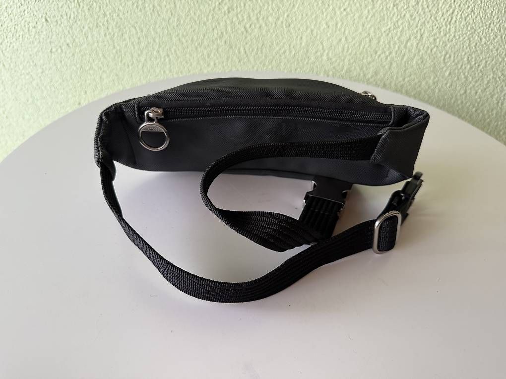 Lacoste Borse: LACOSTE - BAUCHTASCHE / GÜRTELTASCHE - schwarz – Nuovo (secondo la descrizione) da Nottwil venduto da Romy80 3