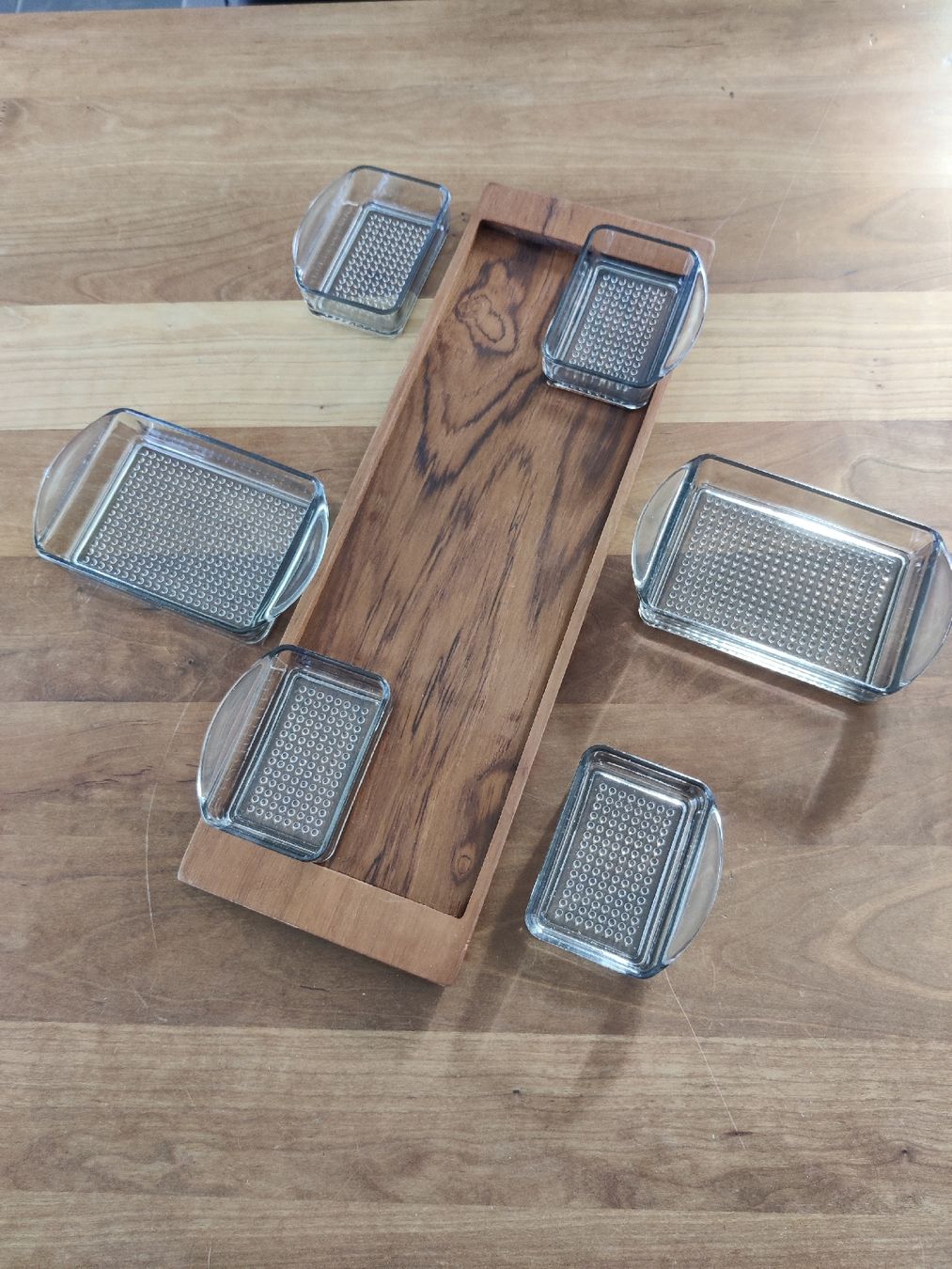 Servierplatten: Edles Apéro Set mit Holztablett und Glasschalen – Neu (gemäss Beschreibung) aus Honau von cla_gcs6 1