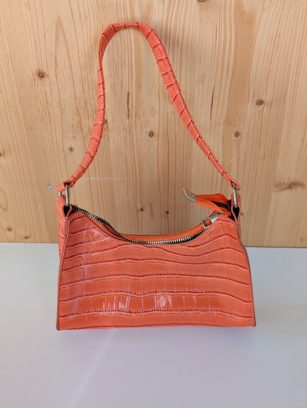 Taschen für Damen: Handtasche – Gebraucht aus Embrach von bh80bHugi