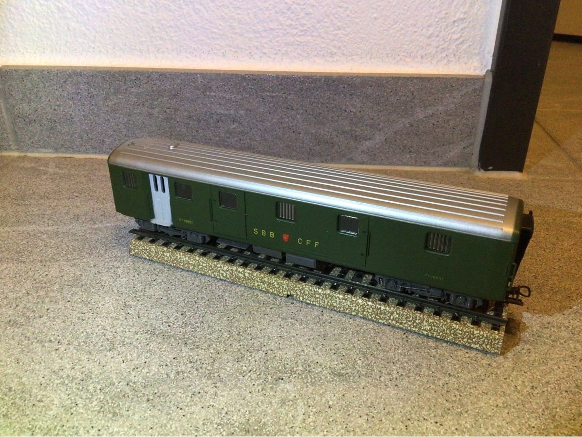 Kleinbahn Modellini di ferrovie: SBB CFF Post-Wagen, H0, Top Zustand – Usato da Galgenen venduto da PhilM. 1