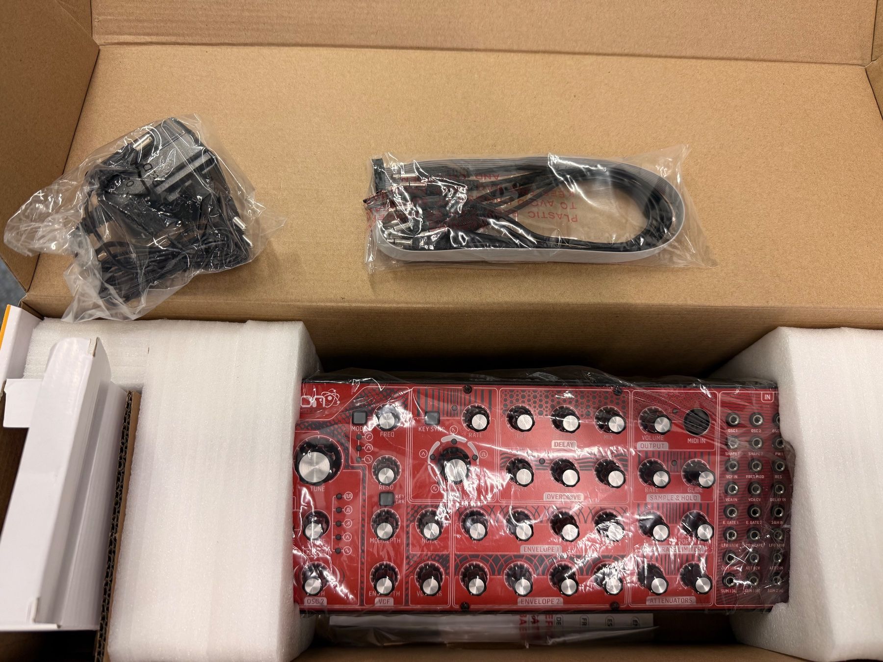 Behringer Strumenti musicali: Behringer Neutron Paraphonic Analog Synthesizer – Nuovo (secondo la descrizione) da Reinach BL venduto da AninaFinds 8