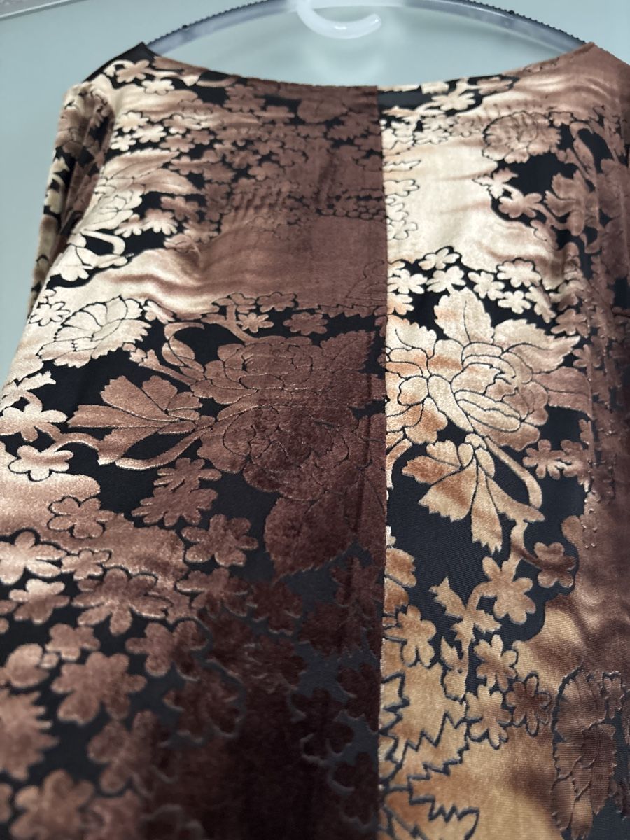 Vestiti: Elegantes Samtkleid mit Blumenmuster, Grösse M – Nuovo (secondo la descrizione) da Hendschiken venduto da Uraniali 8