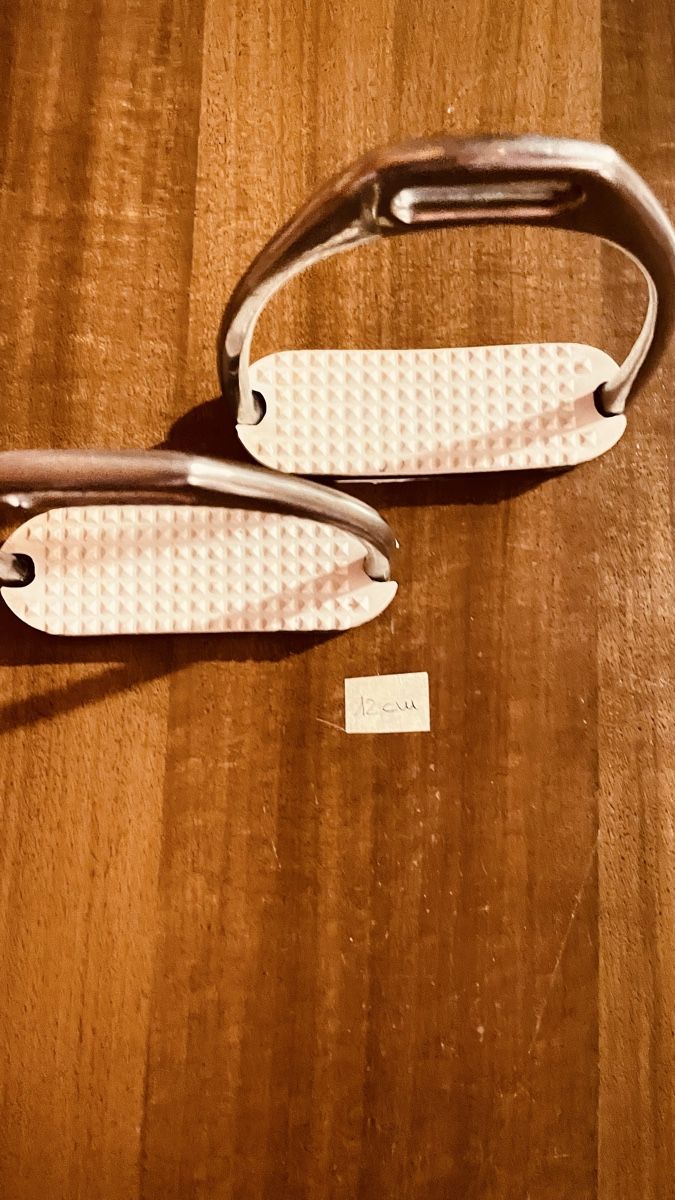 Selle & Accessori: Steigbügel – Usato da Ueken venduto da Kamel09 1