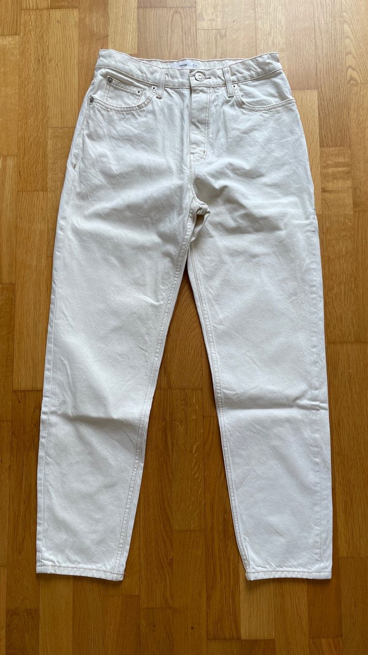 Mango Jeans: Mom Jeans Mango Grösse 36 – Nuovo (secondo la descrizione) da Burgdorf venduto da Crown.