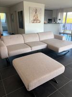 Sofa L-Form in beige inkl. Hocker in Obfelden ZH abzuholen!