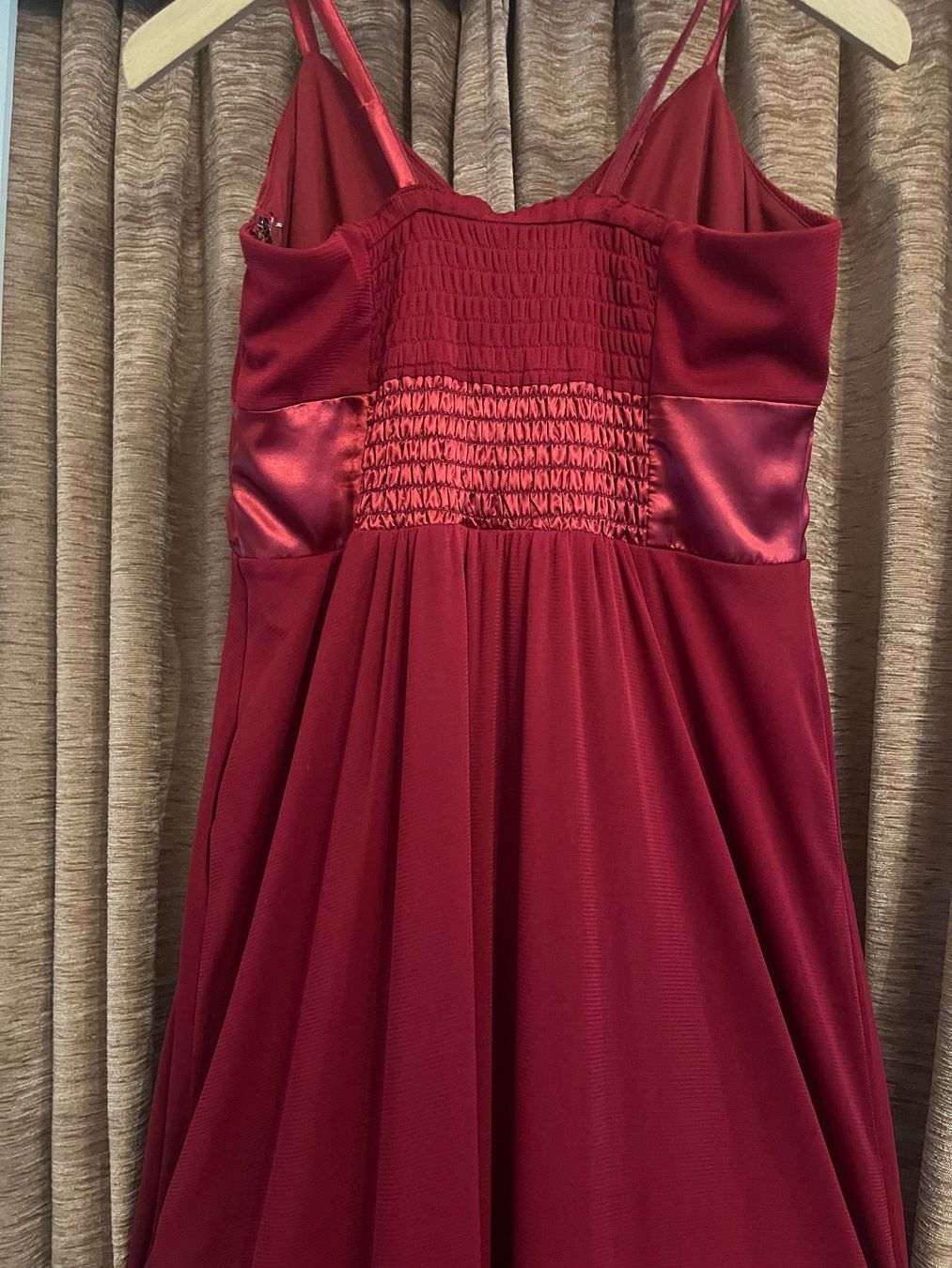 Vestiti: 1x getragenes Abendkleid Gr42 – Usato da Wettingen venduto da PriskaZ05 2