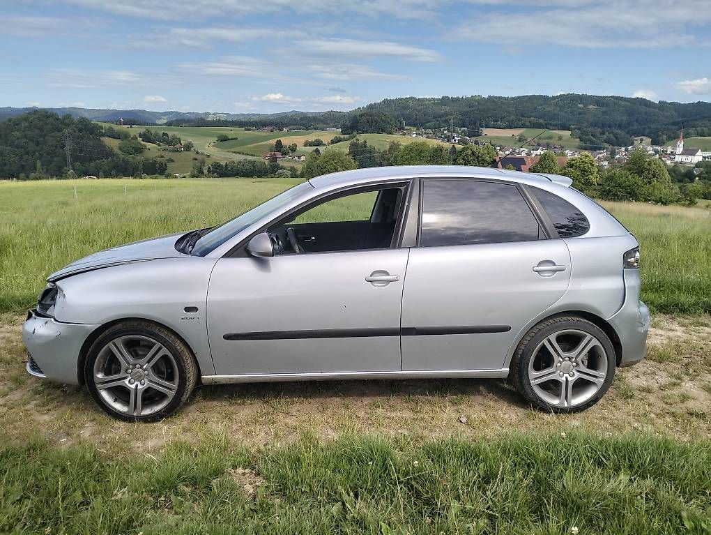 Automobili: Seat Ibiza 1.8Fr  – Usato da Pfaffnau venduto da chr_2d7d 1