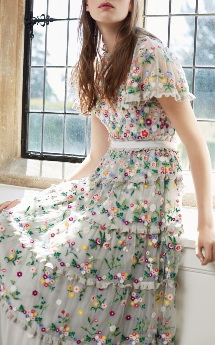 Robes: Needle & Thread Embroidery Dress – D'occasion à St.Josefen par lop_lh8d 2