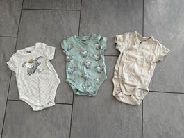 Kurzarmbodys - Grösse 62 - 2x Disney C&A, 1 x H&M