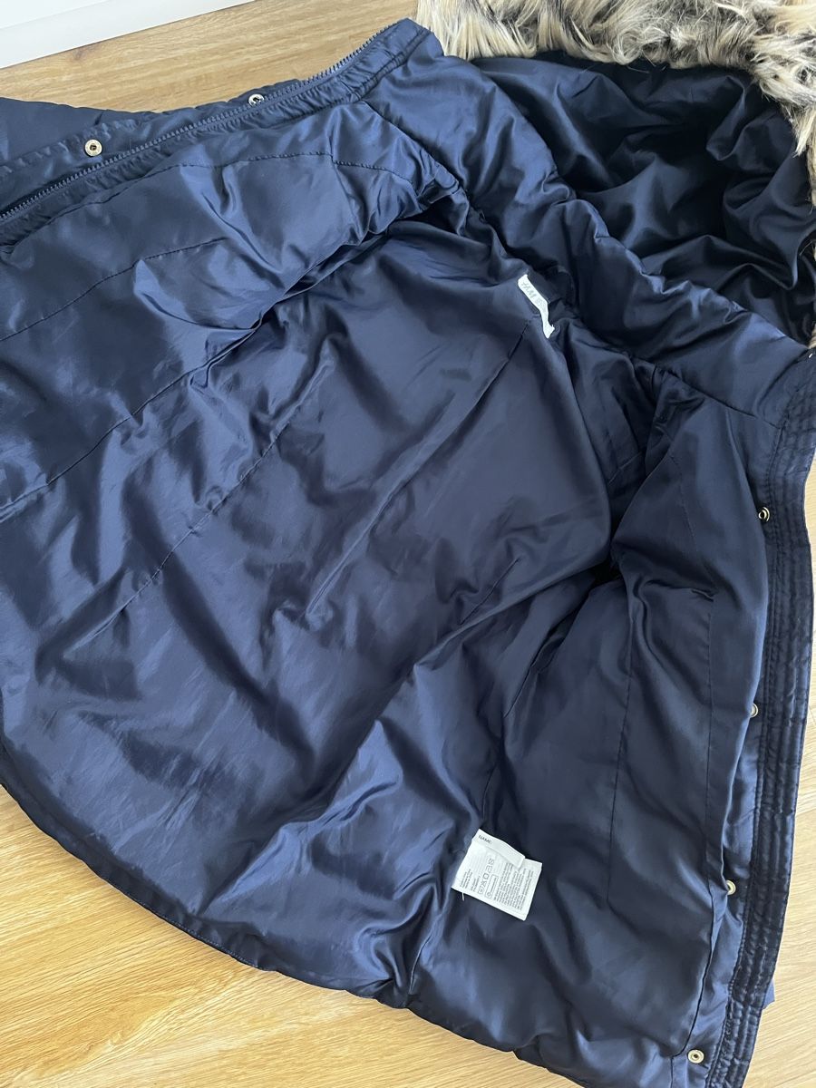 H&M Giacche & Cappotti: Winterjacke H&M Grösse 122  – Usato da Kradolf venduto da Fresh83 4