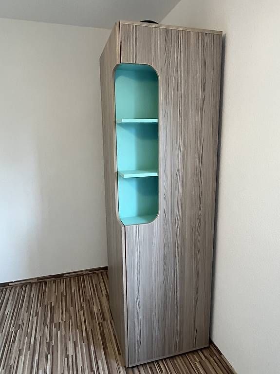 Armadi: Kinder-Kleiderschrank - 65 x 60 x 210cm – Usato da Grenchen venduto da YaHa1217