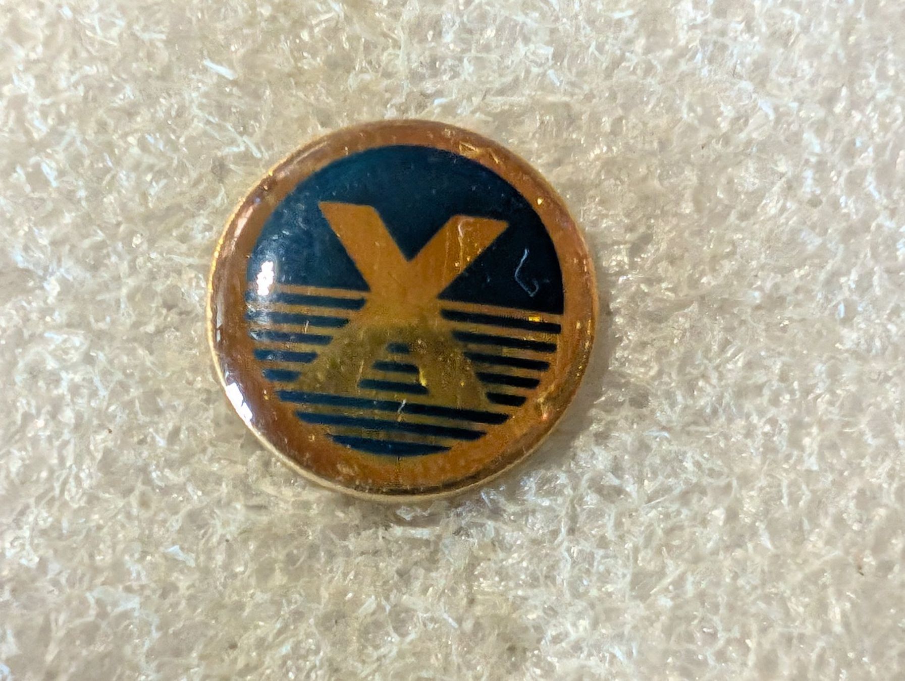 Placchette & Badge: Ansteckpin 158: X – Usato da Oppligen venduto da Pin-Fall-Shop
