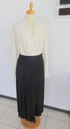 AKRIS vintage Faltenrock, Schurwolle, Ende 80er Jahre, neu