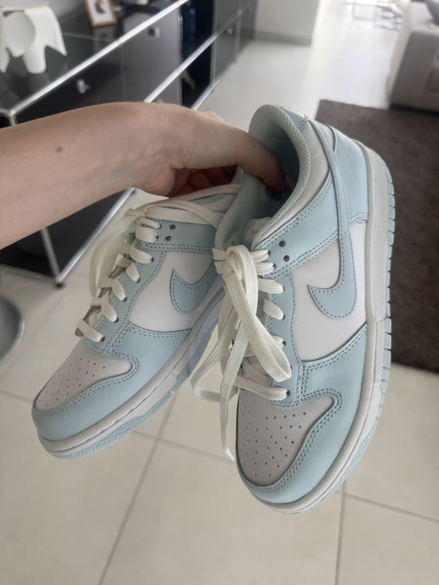 Nike Herrenschuhe: Nike Schuhe – Neu (gemäss Beschreibung) aus Giswil von naomimt09