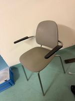 Stuhl La Stapla AG mit Seitenlehne
