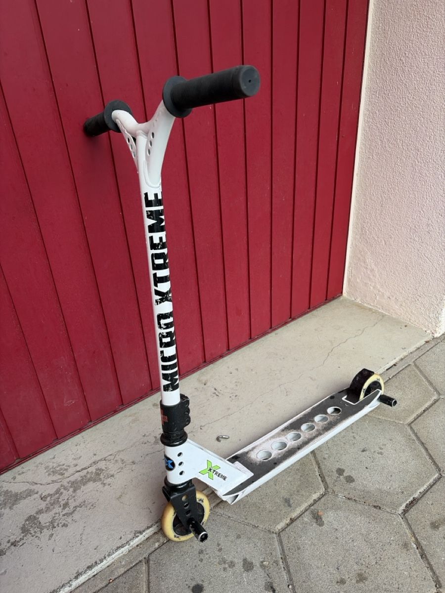 Micro Kickboard: Stunt Scooter Micro Xtreme weiss  – Gebraucht aus Attelwil von Brumm3