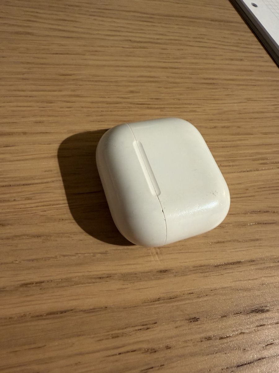 Apple Cuffie: Airpods Gen 4 mit ANC – Usato da Eglisau venduto da pebblebeach 1