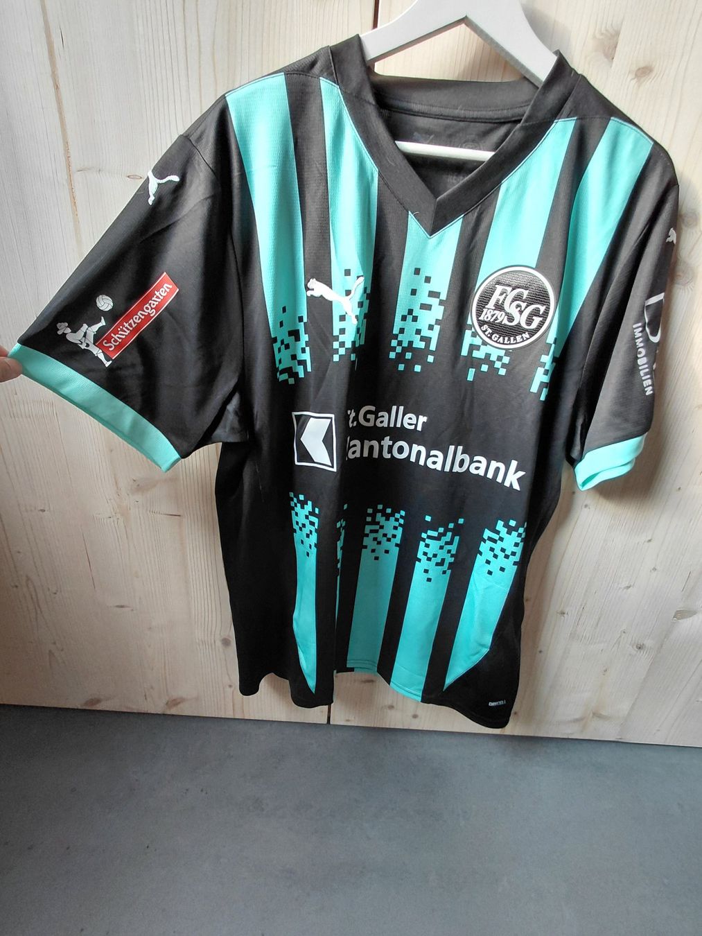 Puma Maillots de corps & Pantalons: FCSG Auswärtstrikot 2024/25 – Neuf (Voir description) à Widnau par Hatsch31 2