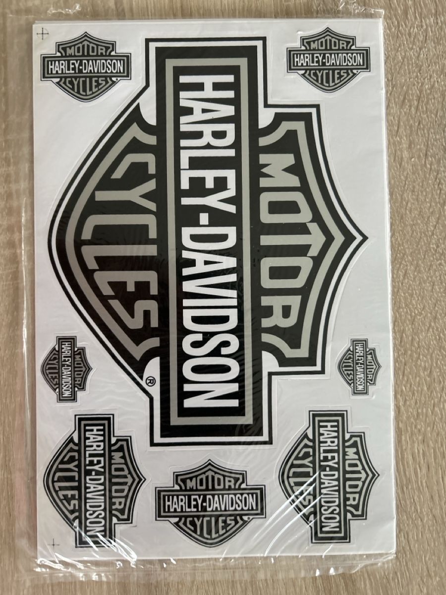 Harley-Davidson Sticker: Autocollants gris Harley-Davidson  – Nuovo (secondo la descrizione) da Thierrens venduto da Bigla