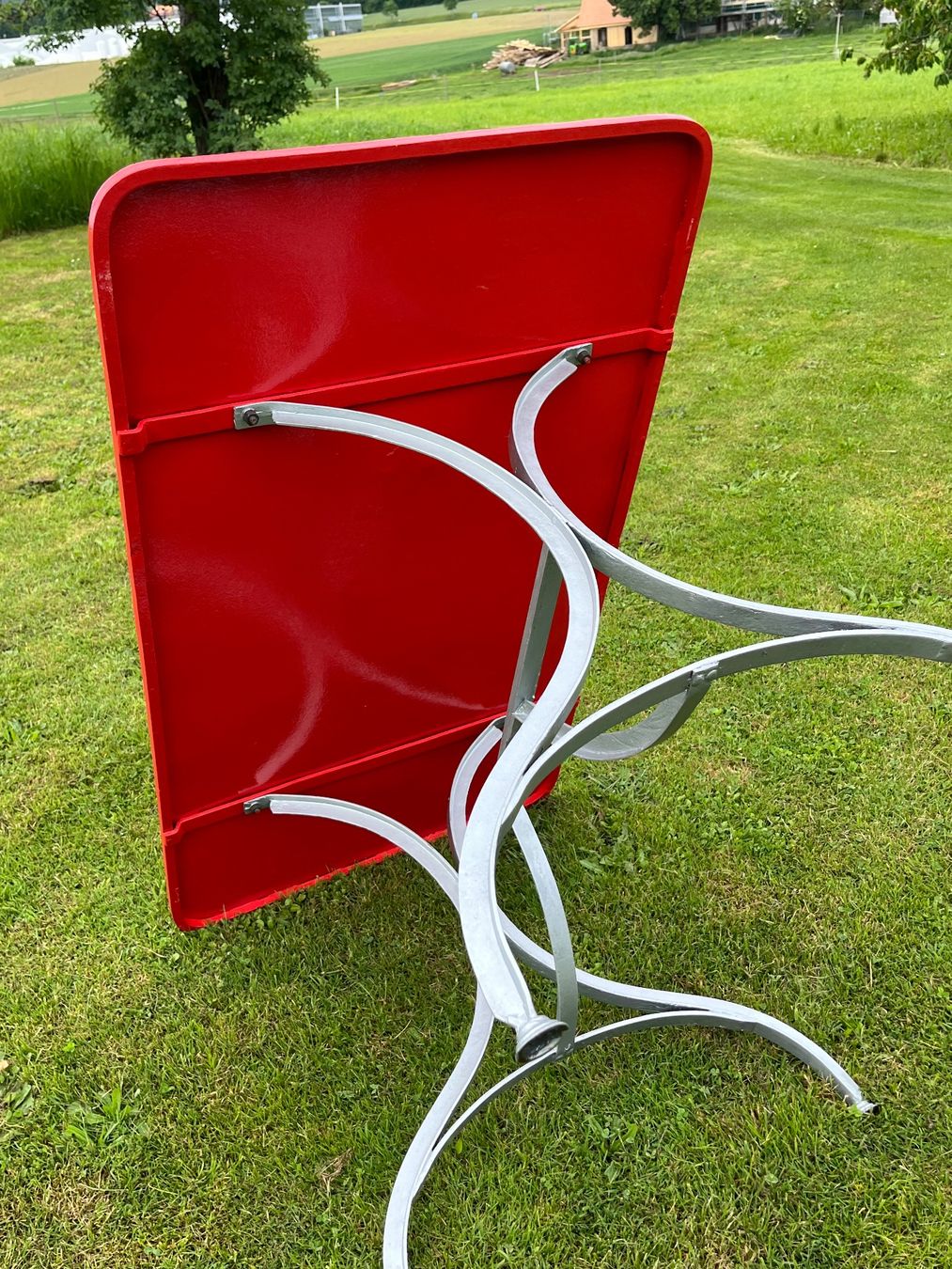Bigla Tische: Gartentisch Metall Bigla , Sissach – Gebraucht aus Allmendingen b. BE von  1
