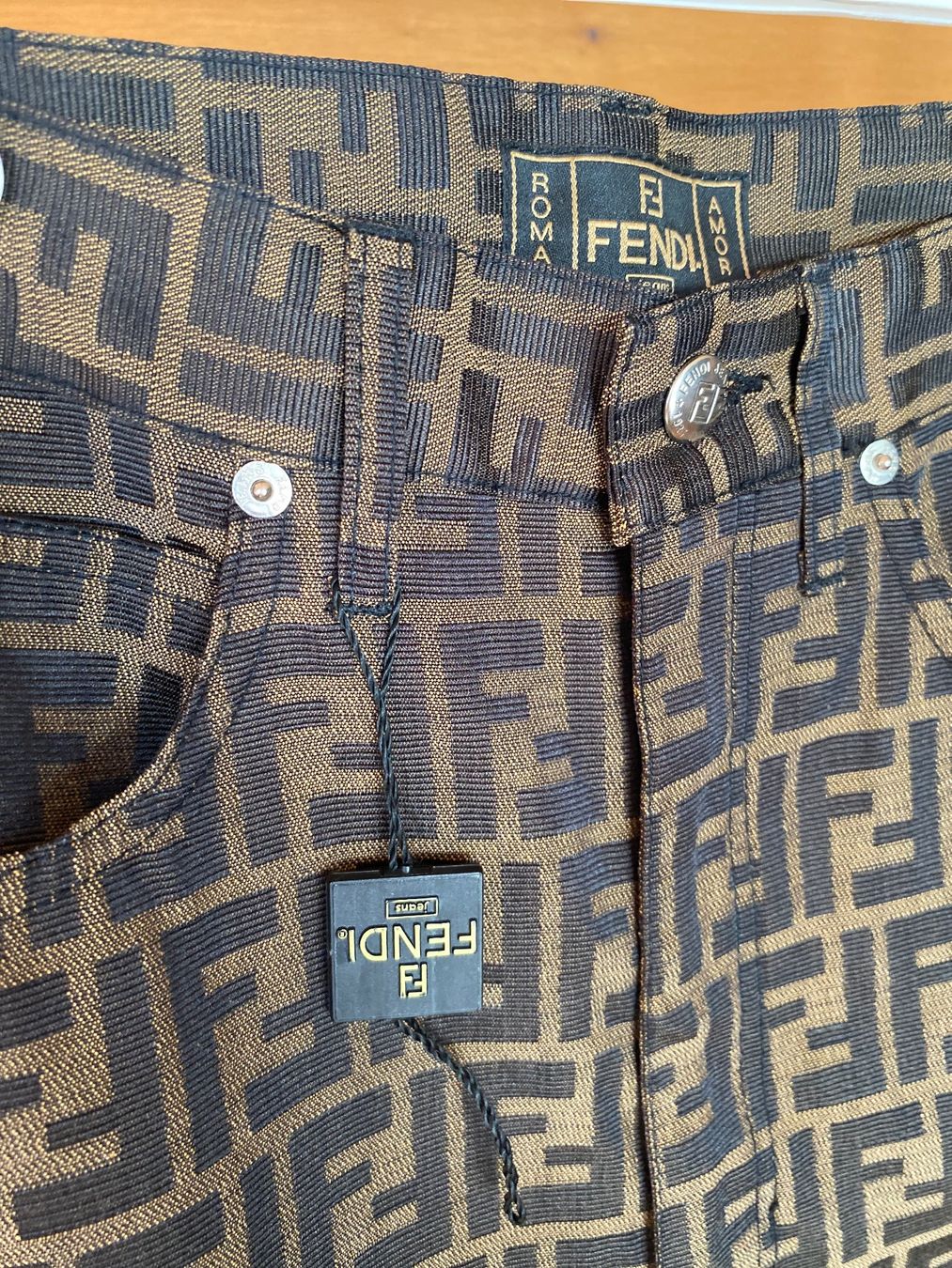 Fendi Pantaloni: Original Vintage Fendi Hose – Nuovo e nell'imballaggio originale da Eggersriet venduto da VintageCouture86 1