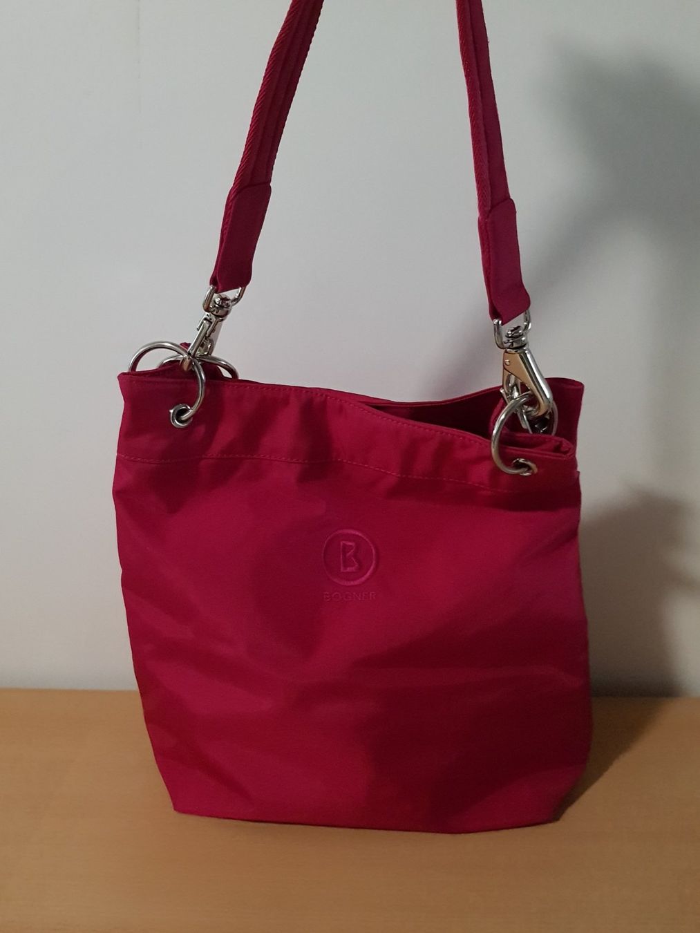 Bogner Borse da donna: Bogner Schultertasche in Rot – Usato da Basel venduto da fafa68 2