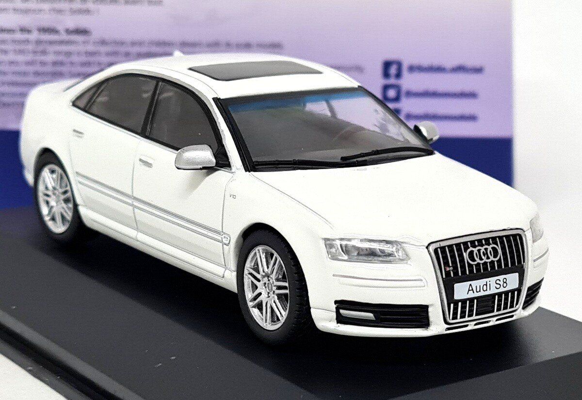 Audi Modellini d'auto: Audi S8 D3 – Nuovo e nell'imballaggio originale da Flawil venduto da Imperiosud 3