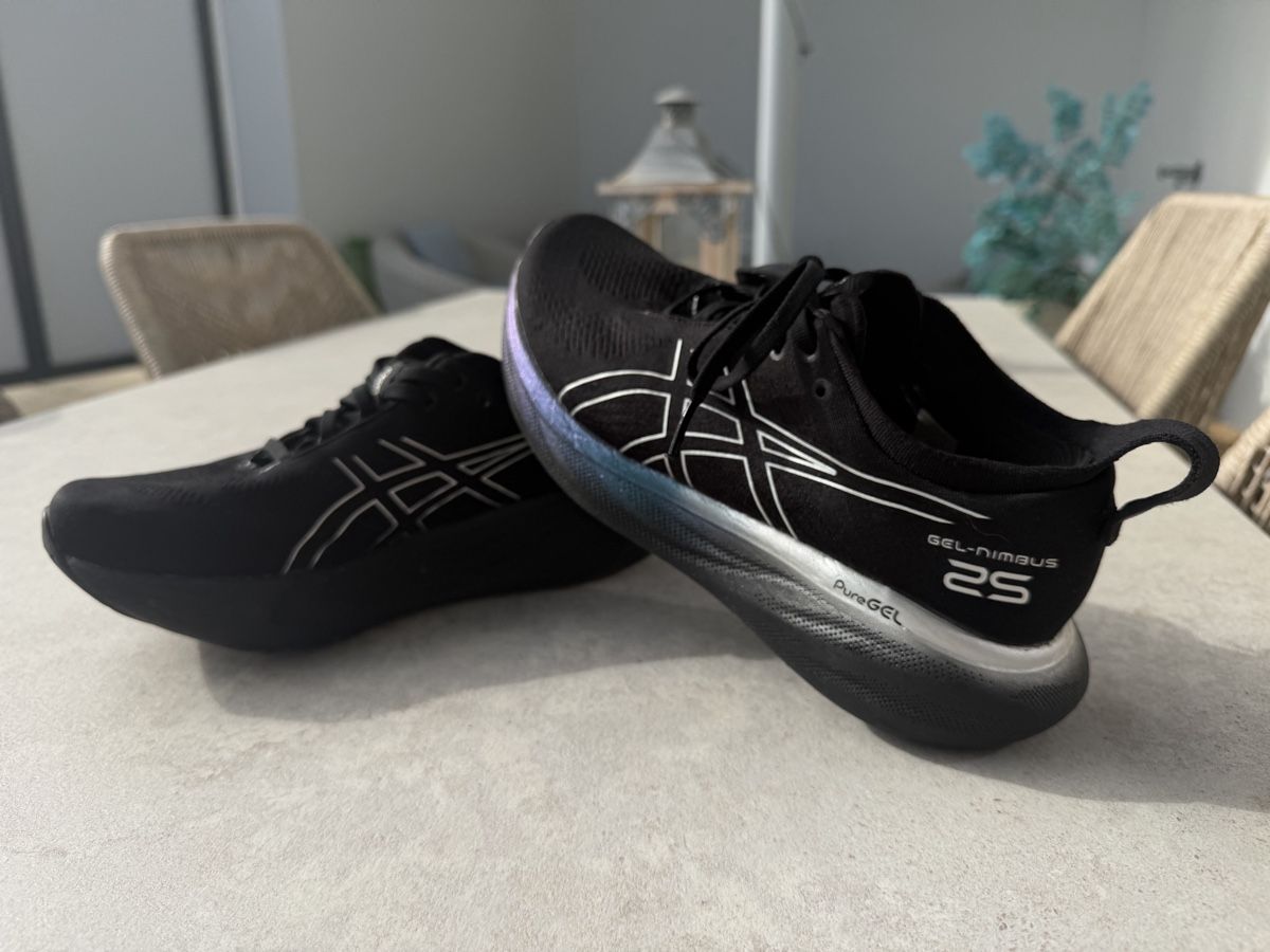 Asics Chaussures hommes: Asics Gel-Nimbus 25 – Neuf (Voir description) à Wohlen AG par Maloukoch