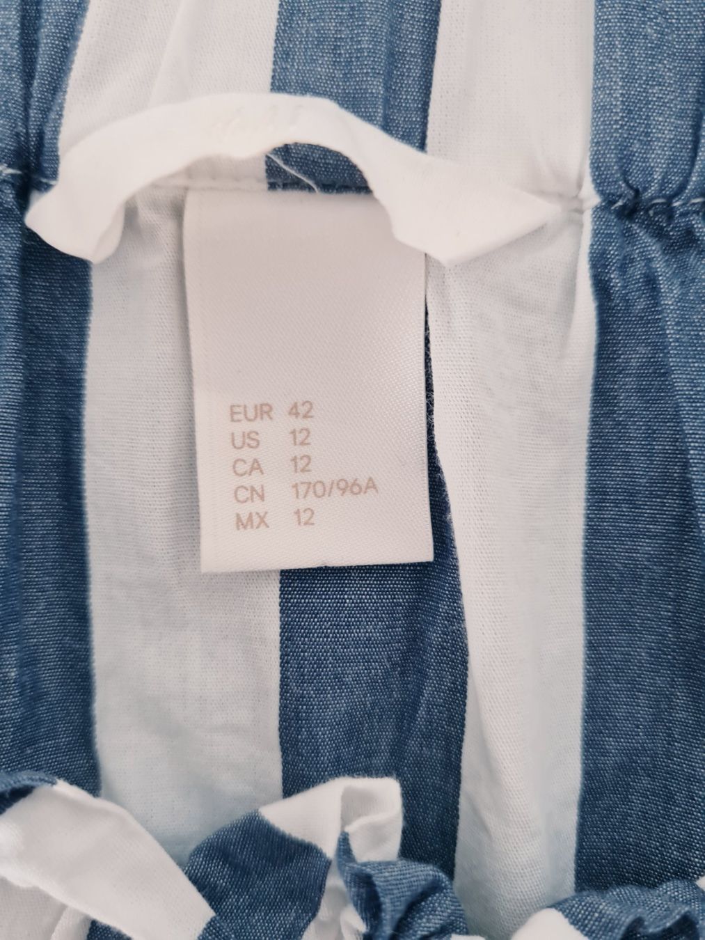 H&M Blusen: Bluse H&M – Gebraucht aus Schaffhausen von Catboot01 4