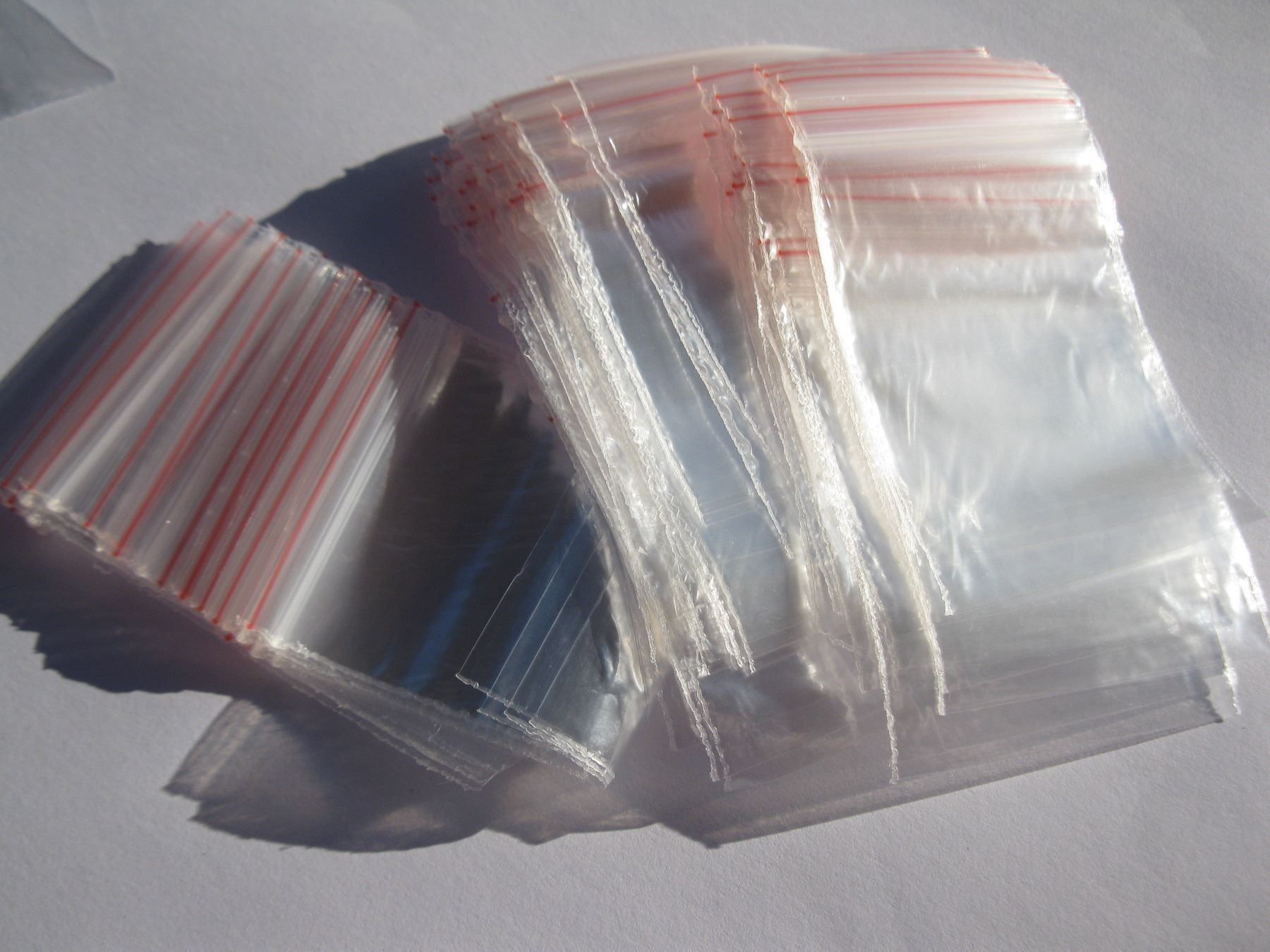 Behälter & Ähnliches: 100 Ziplock Beutel, Tüten, Säckli 4x6cm – Neu und originalverpackt aus St. Margarethen TG von LuanaKa