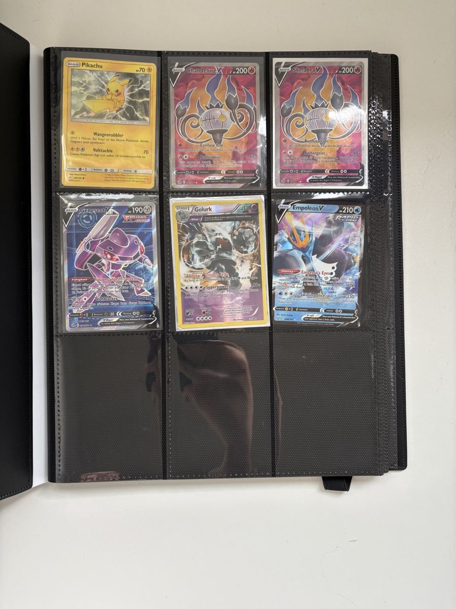 Pokémon Raccoglitori: Pokémon Binder + 6 Stück Karten – Nuovo (secondo la descrizione) da Zollikon venduto da ale_x2b2 2